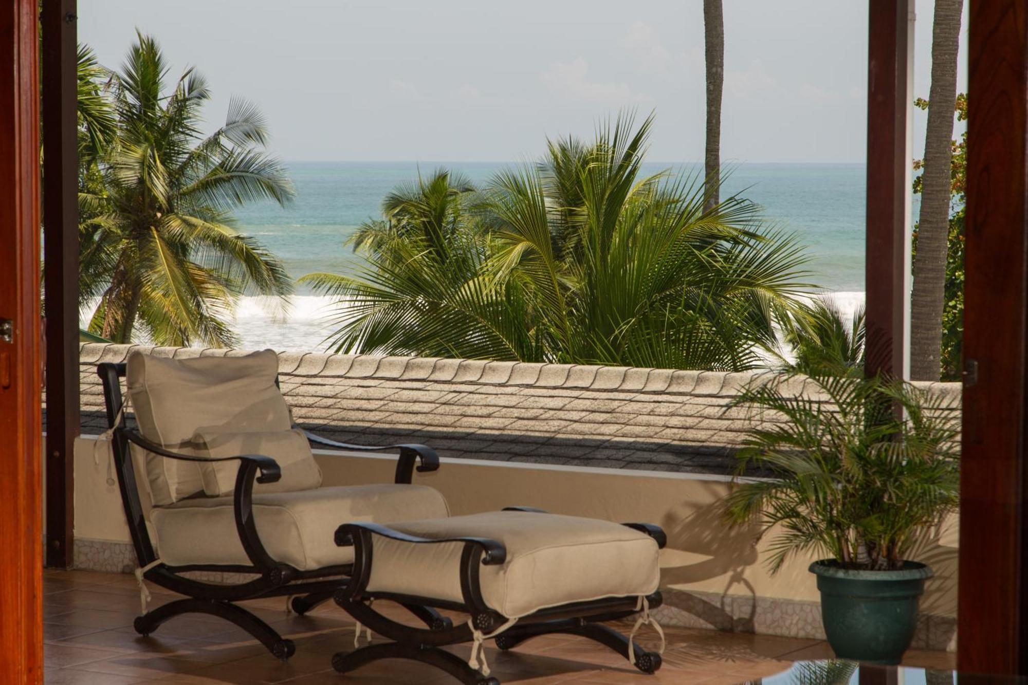 Club Del Mar Oceanfront Hotel Jaco Ngoại thất bức ảnh