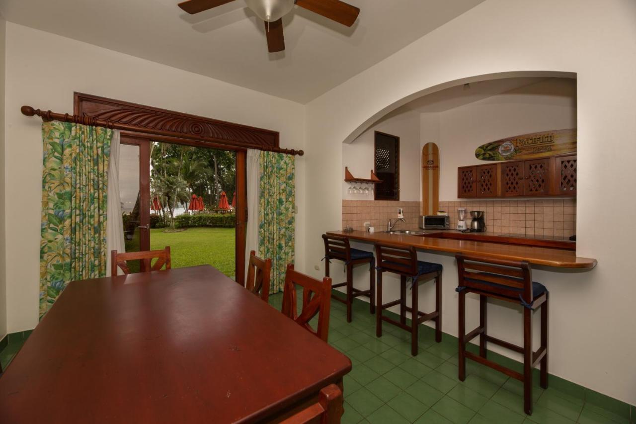 Club Del Mar Oceanfront Hotel Jaco Ngoại thất bức ảnh