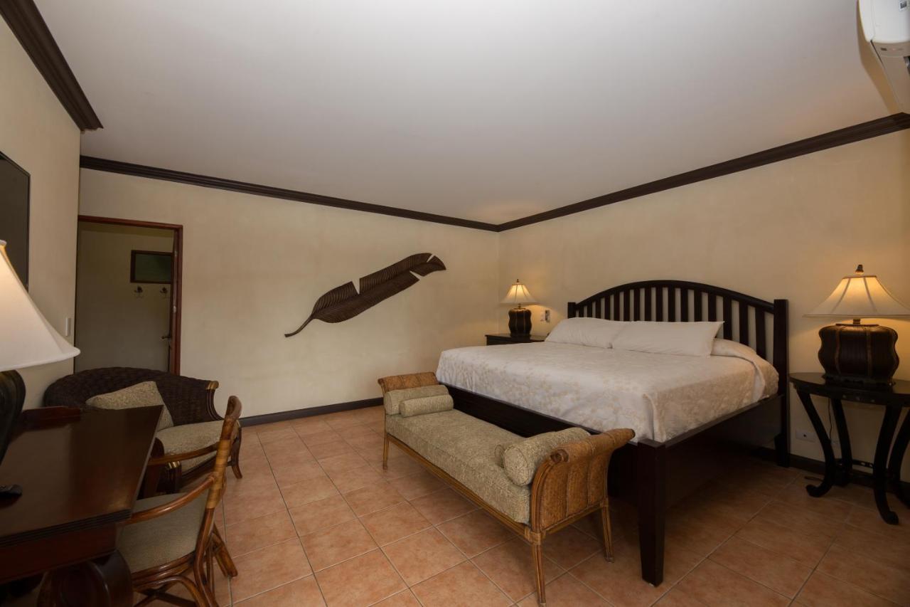Club Del Mar Oceanfront Hotel Jaco Ngoại thất bức ảnh