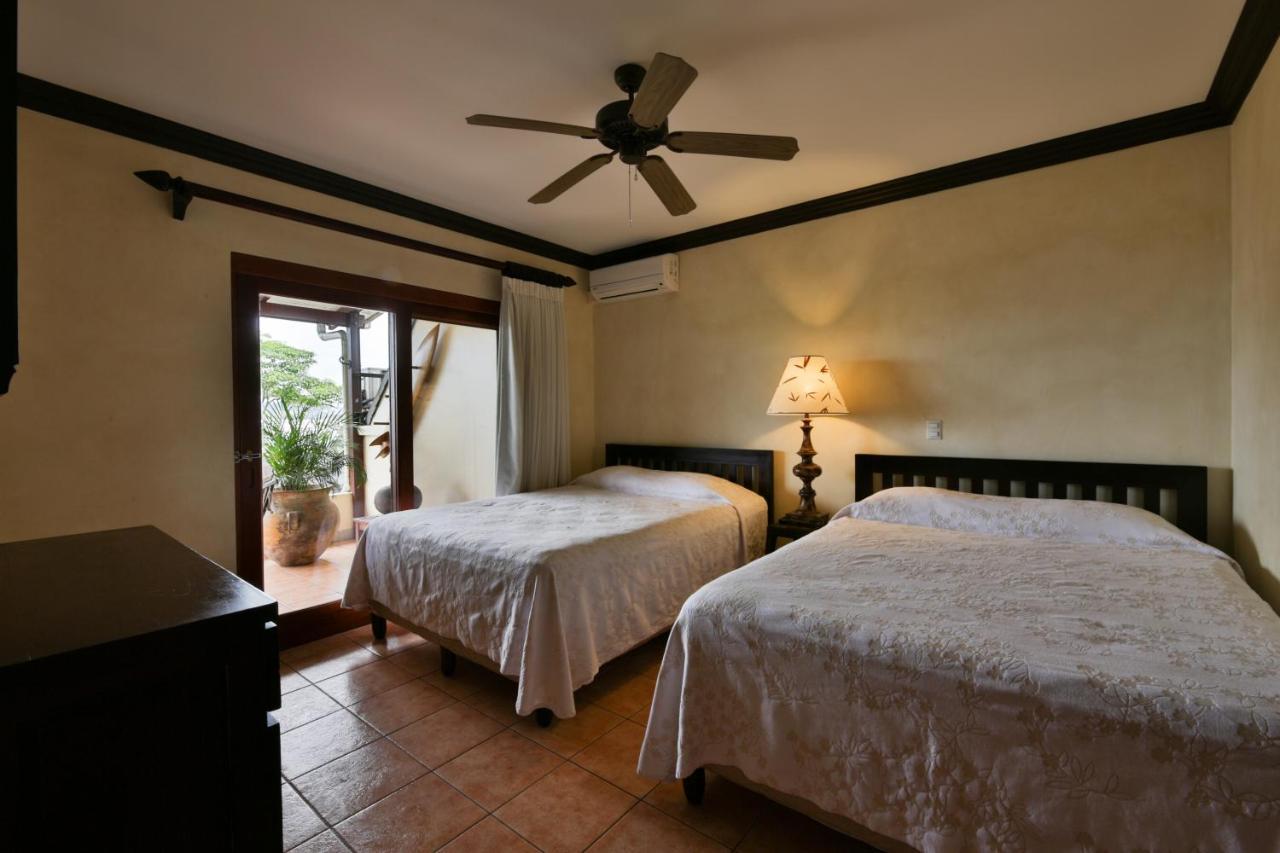 Club Del Mar Oceanfront Hotel Jaco Ngoại thất bức ảnh